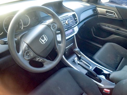 Used 2015 Honda Accord LX image 22