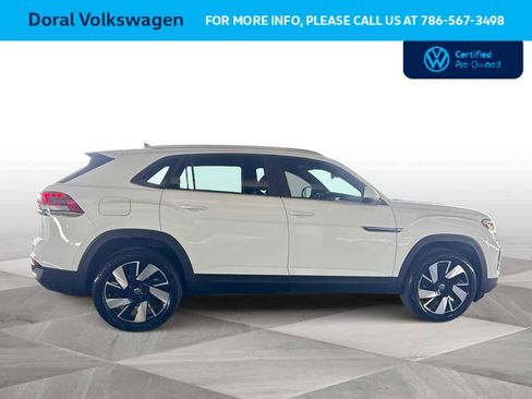 Used 2025 Volkswagen Atlas Cross Sport SE FWD image 9