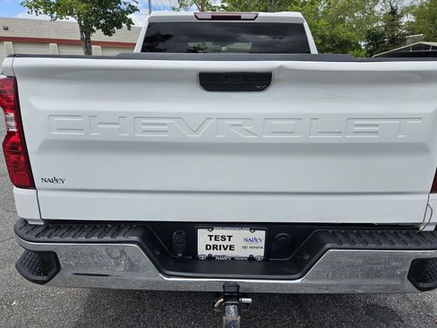 Used 2021 Chevrolet Silverado 1500 LT AWD/4WD image 26