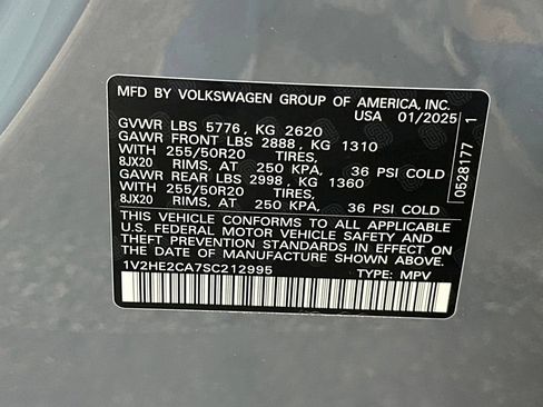 Used 2025 Volkswagen Atlas Cross Sport SE AWD/4WD image 34