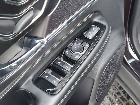 Certified 2023 Lincoln Corsair AWD w/ Equipment Group 101A image 10