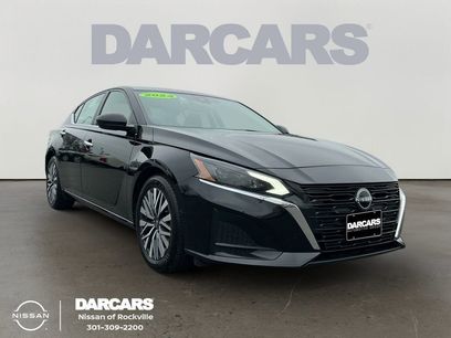 Used 2024 Nissan Altima 2.5 SV