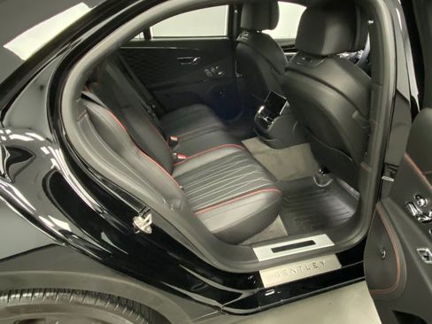 Used 2021 Bentley Flying Spur V8 AWD/4WD image 38