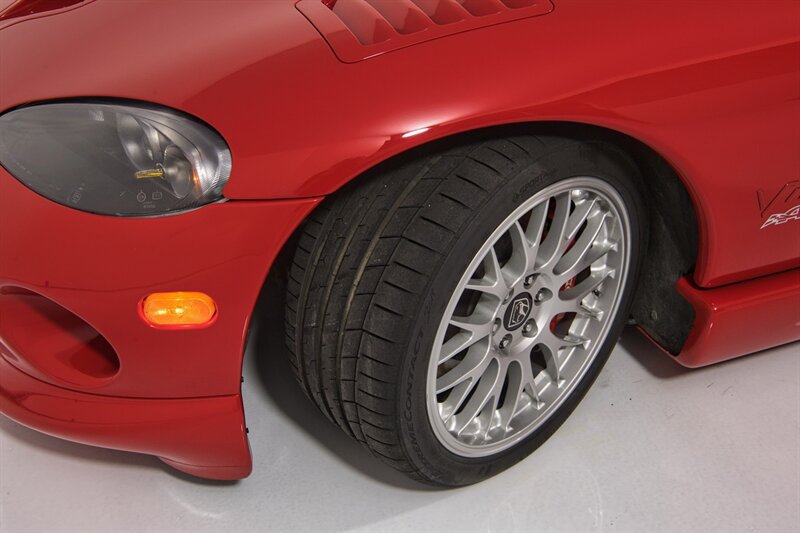 Used 2002 Dodge Viper GTS RWD image 44