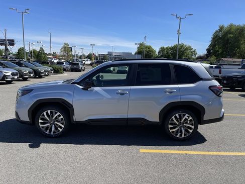 New 2026 Subaru Forester Touring AWD/4WD image 4