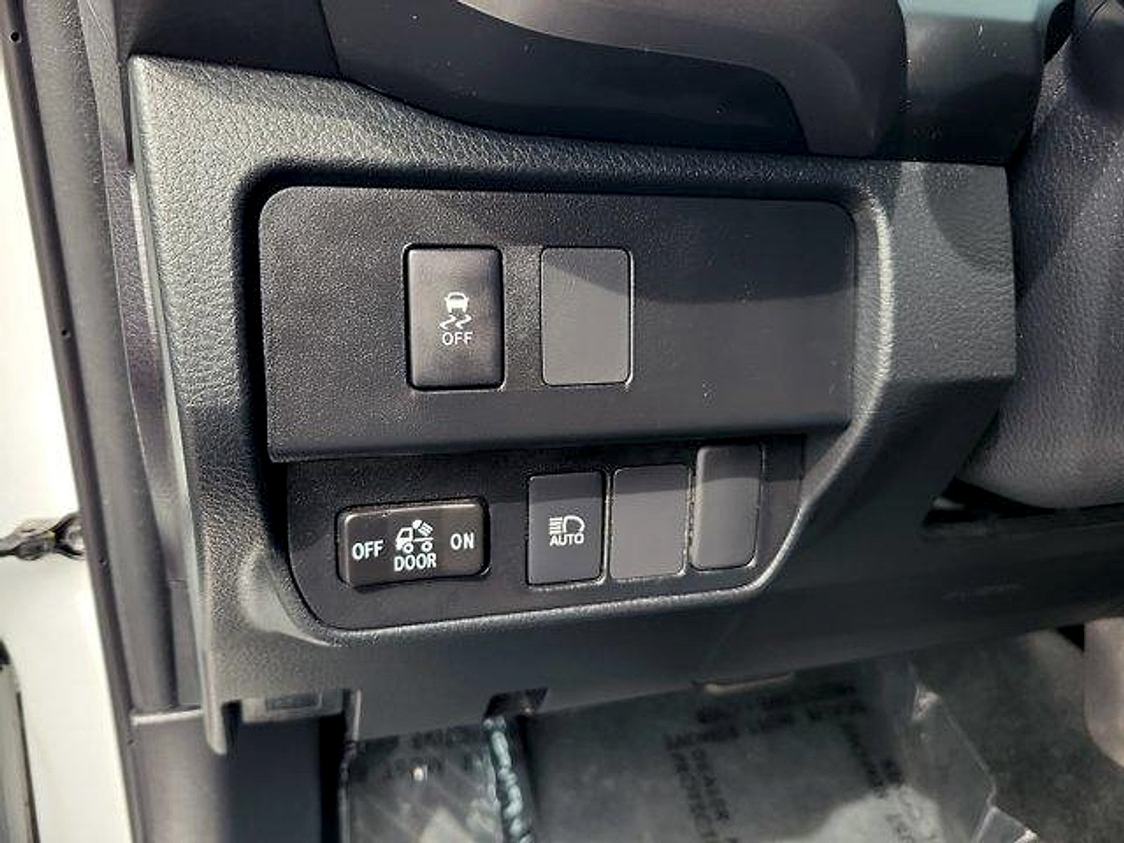 Used 2023 Toyota Tacoma SR5 RWD image 31