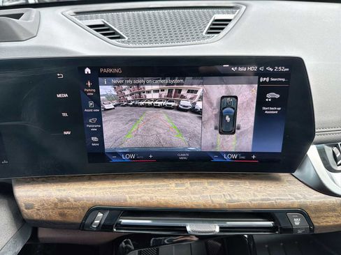 Used 2023 BMW X1 xDrive28i w/ Premium Package image 17