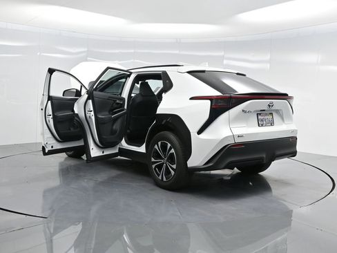 Used 2024 Toyota bZ4X XLE image 38