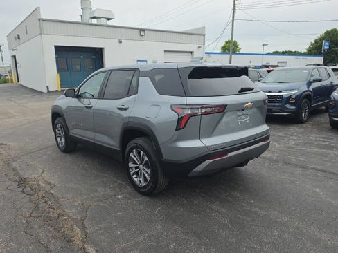 New 2026 Chevrolet Equinox LT w/ Convenience Package II FWD image 5