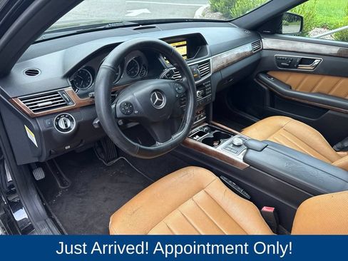 Used 2011 Mercedes-Benz E 550 4MATIC Sedan image 8