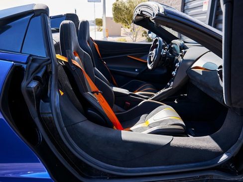 Used 2020 McLaren 720S Performance image 33