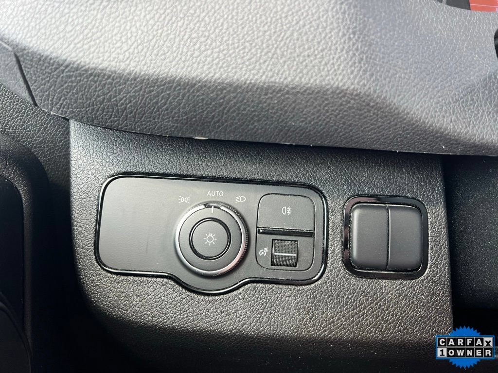Used 2023 Mercedes-Benz Sprinter 2500 image 36