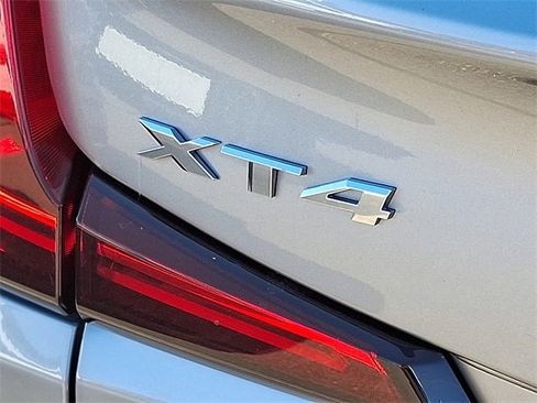 Used 2024 Cadillac XT4 Premium Luxury image 26
