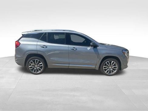 Used 2024 GMC Terrain Denali AWD/4WD image 7