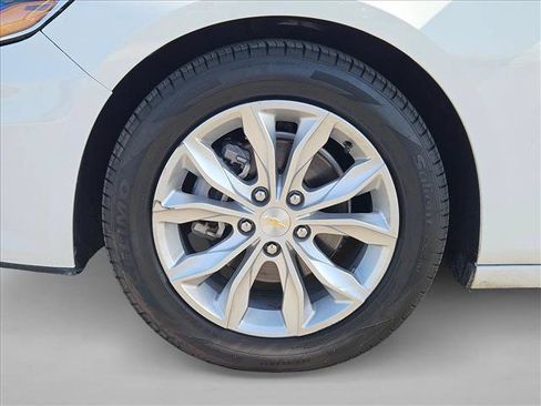 Used 2024 Chevrolet Malibu LT FWD image 24