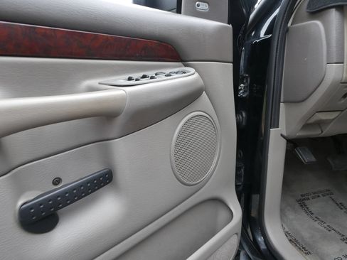 Used 2003 Dodge Ram 3500 Truck SLT AWD/4WD image 14
