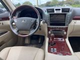 Used 2010 Lexus LS 460 AWD w/ Comfort Pkg image 2