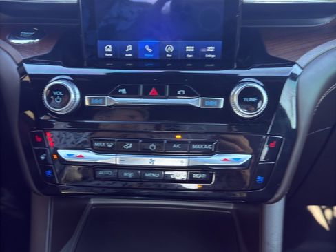 Used 2022 Ford Explorer King Ranch w/ Technology Package image 20