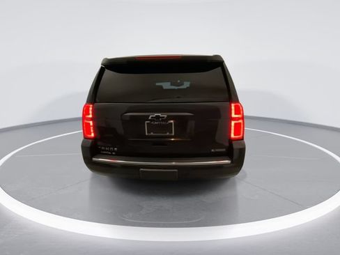 Used 2018 Chevrolet Tahoe Premier AWD/4WD image 3