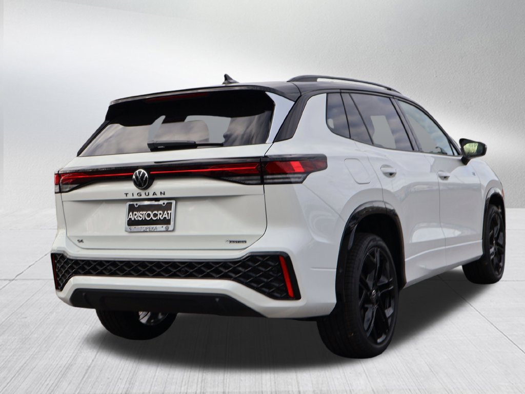 New 2026 Volkswagen Tiguan SE R-Line AWD/4WD image 23