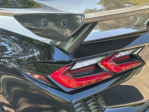 Used 2025 Chevrolet Corvette Stingray Coupe w/ Z51 Performance Package image 9