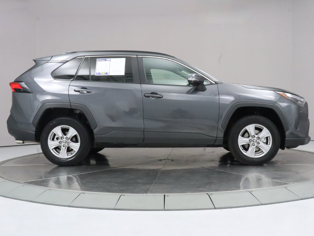 Used 2025 Toyota RAV4 XLE FWD image 6