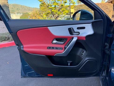 Used 2019 Mercedes-Benz A 220 image 32