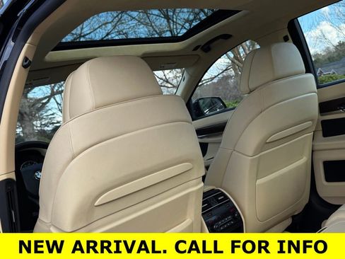 Used 2011 BMW 750Li w/ Luxury Rear Seating Pkg image 19