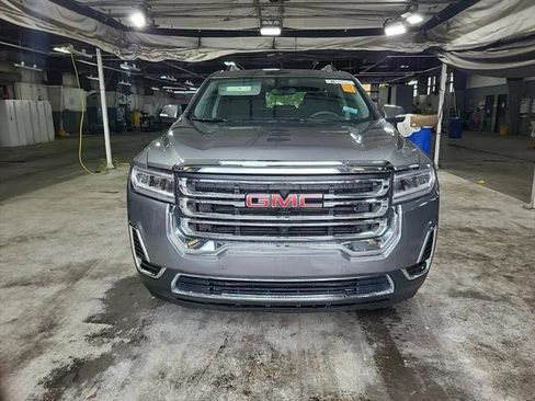 Used 2022 GMC Acadia SLE w/ Driver Convenience Package FWD image 3