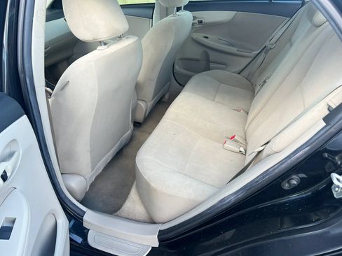Used 2013 Toyota Corolla L FWD image 11