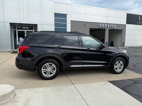 Certified 2023 Ford Explorer XLT w/ Equipment Group 202A AWD/4WD image 8