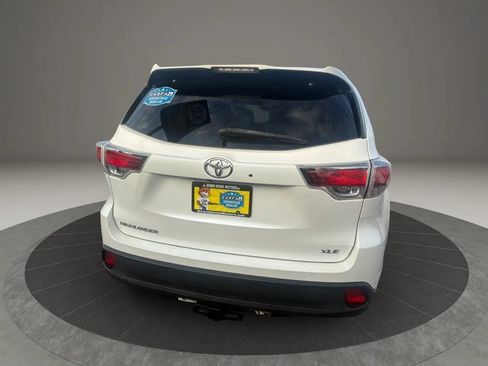 Used 2015 Toyota Highlander XLE FWD image 6