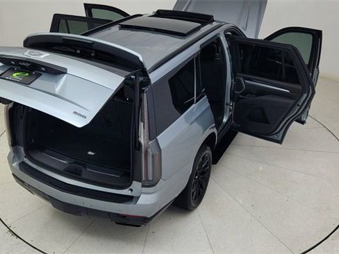 Used 2026 Cadillac Escalade Sport w/ LPO, ONYX Package image 96