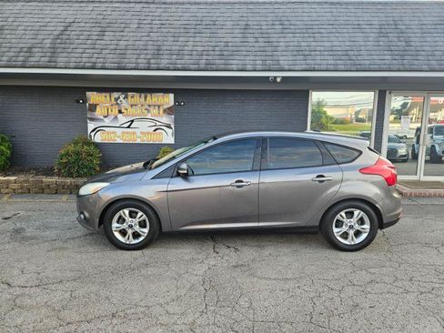 Used 2013 Ford Focus SE FWD image 1