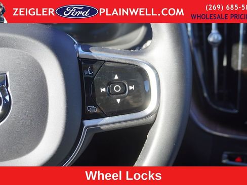 Used 2023 Volvo XC60 T8 Plus w/ Protection Package Premier image 25