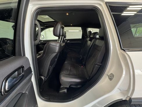 Used 2021 Jeep Grand Cherokee Trailhawk w/ Premium Lighting Group AWD/4WD image 21