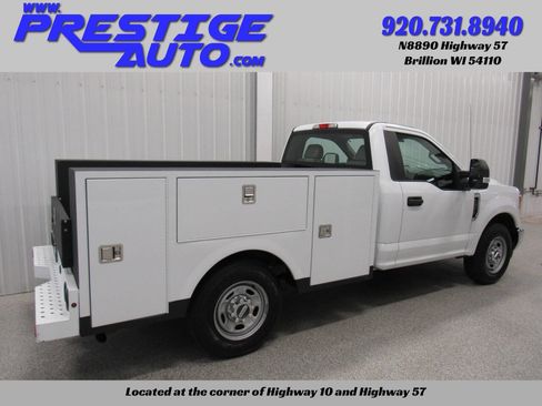 Used 2017 Ford F250 XL w/ Power Equipment Group image 4