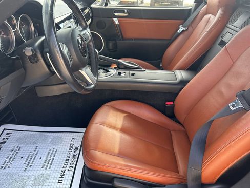 Used 2008 MAZDA MX-5 Miata Grand Touring w/ Premium Pkg image 14