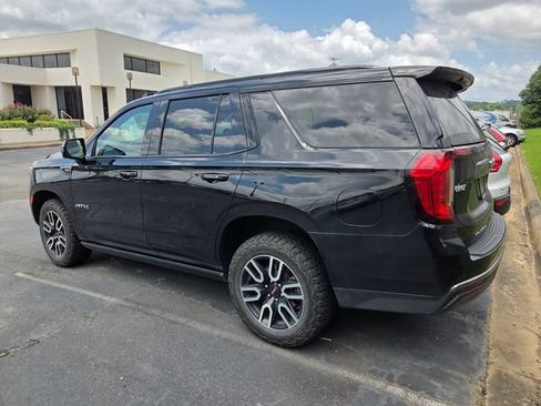 Used 2023 GMC Yukon AT4 w/ Technology Package AWD/4WD image 8