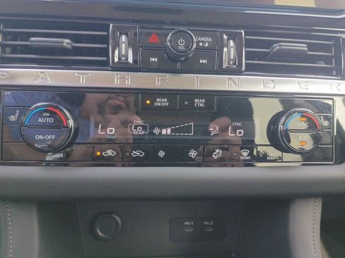 New 2026 Nissan Pathfinder SV AWD/4WD image 17