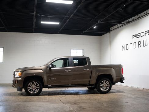 Used 2016 GMC Canyon SLT w/ Driver Alert Package AWD/4WD image 10