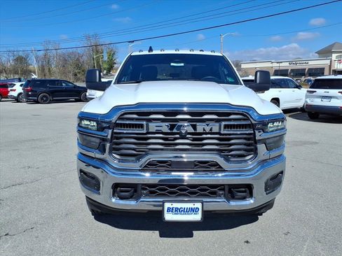 New 2026 RAM 2500 Tradesman w/ Chrome Appearance Group image 9