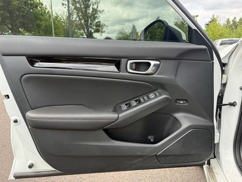 Used 2024 Honda Civic Touring image 19