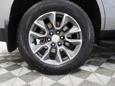 Used 2024 Chevrolet Tahoe LT w/ Luxury Package AWD/4WD image 46