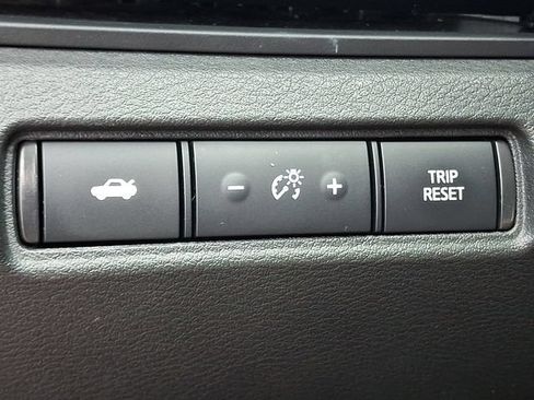 Used 2024 Nissan Altima 2.5 SR FWD image 25