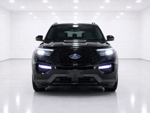 Used 2023 Ford Explorer ST-Line w/ Class IV Trailer Tow Package AWD/4WD image 8