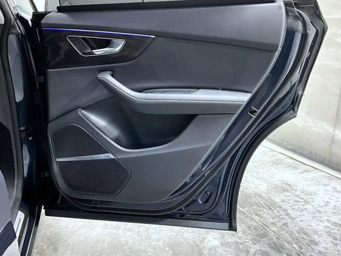 Used 2023 Audi Q8 Prestige image 22