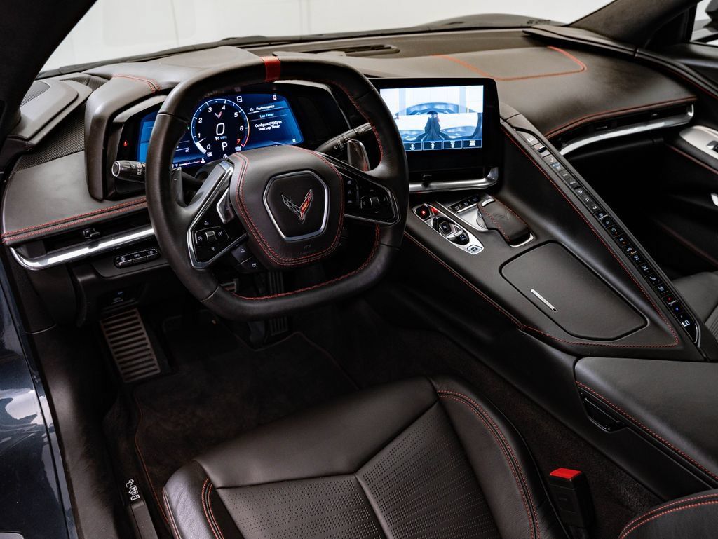 Used 2020 Chevrolet Corvette Stingray Premium Cpe w/ 3LT Preferred Equipment Group RWD image 4