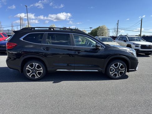 New 2026 Subaru Ascent Limited AWD/4WD image 9