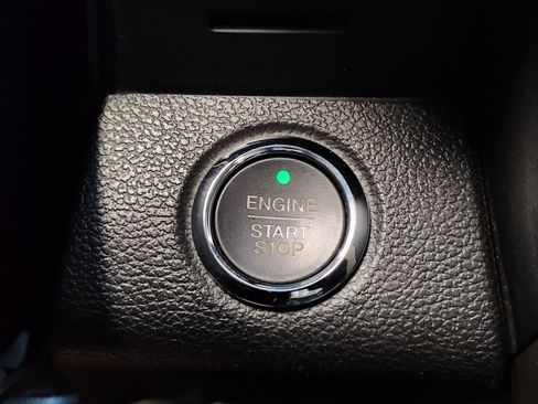Used 2016 Ford F150 Lariat w/ Equipment Group 501A Mid AWD/4WD image 34